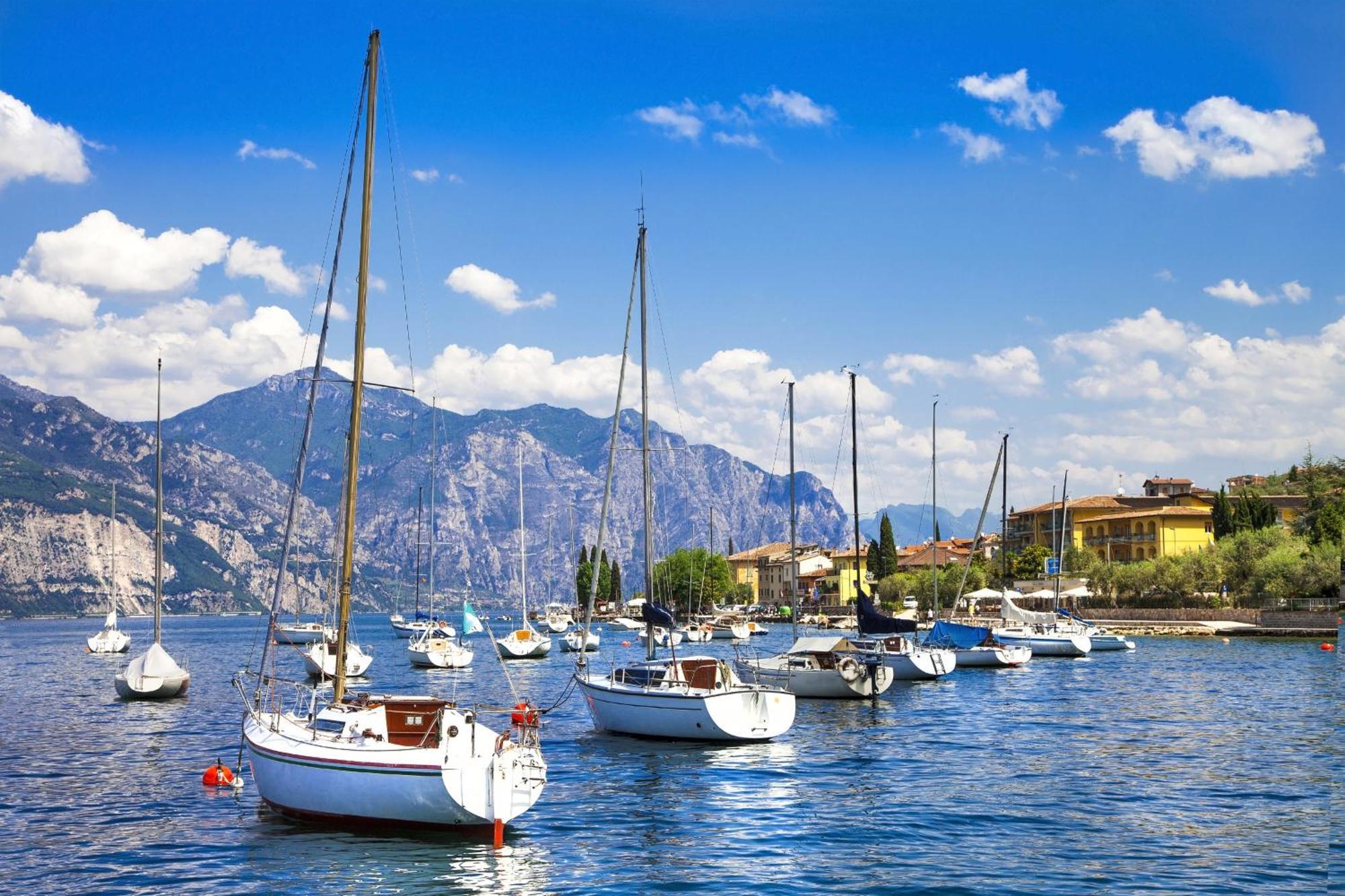 Residenza Rocca Del Lago 2 - Happy Rentals Riva del Garda Bagian luar foto