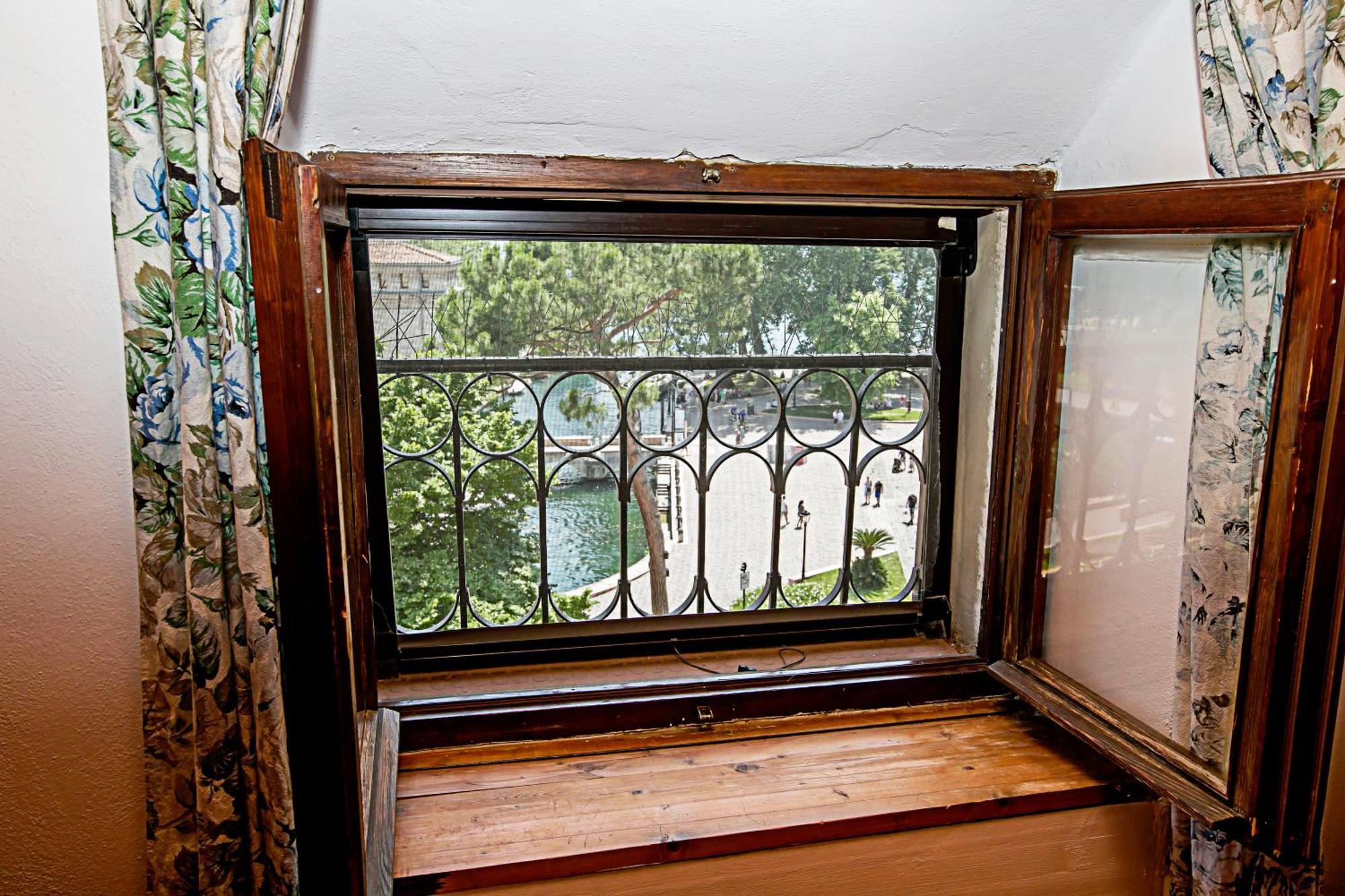 Residenza Rocca Del Lago 2 - Happy Rentals Riva del Garda Bagian luar foto